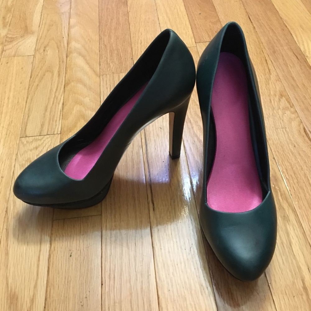 Green pumps